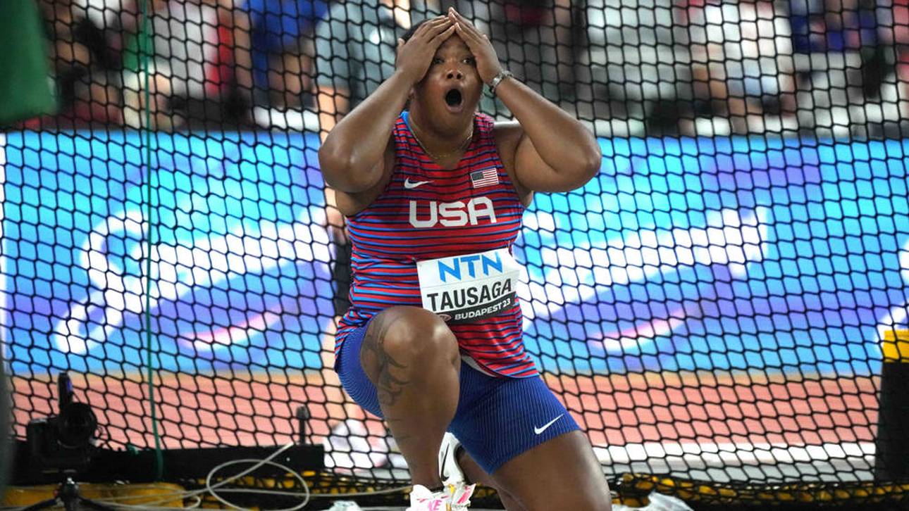 Der Moment, als Tausaga die Weite ihres Wurfes realisiert