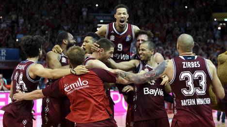 Der FC Bayern Basketball feiert in der EuroLeague einen Sieg in letzter Sekunde 
