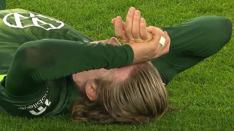 Nach dem Pokal-Aus gegen Zweitligist Holstein Kiel ist VfL-Trainer Paul Simonis bedient. Der Holländer scheint keine Lösungen für die Krise der Wolfsburger zu haben. 