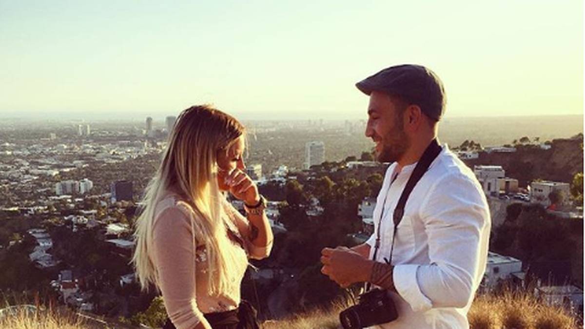 Die Reise in die Vereinigten Staaten nutzte das Pärchen aber nicht nur zum Relaxen und Sightseeing. Auf dem weltbekannten "Hollywood Hill" machte Ilbay seiner großen Liebe einen Heiratsantrag