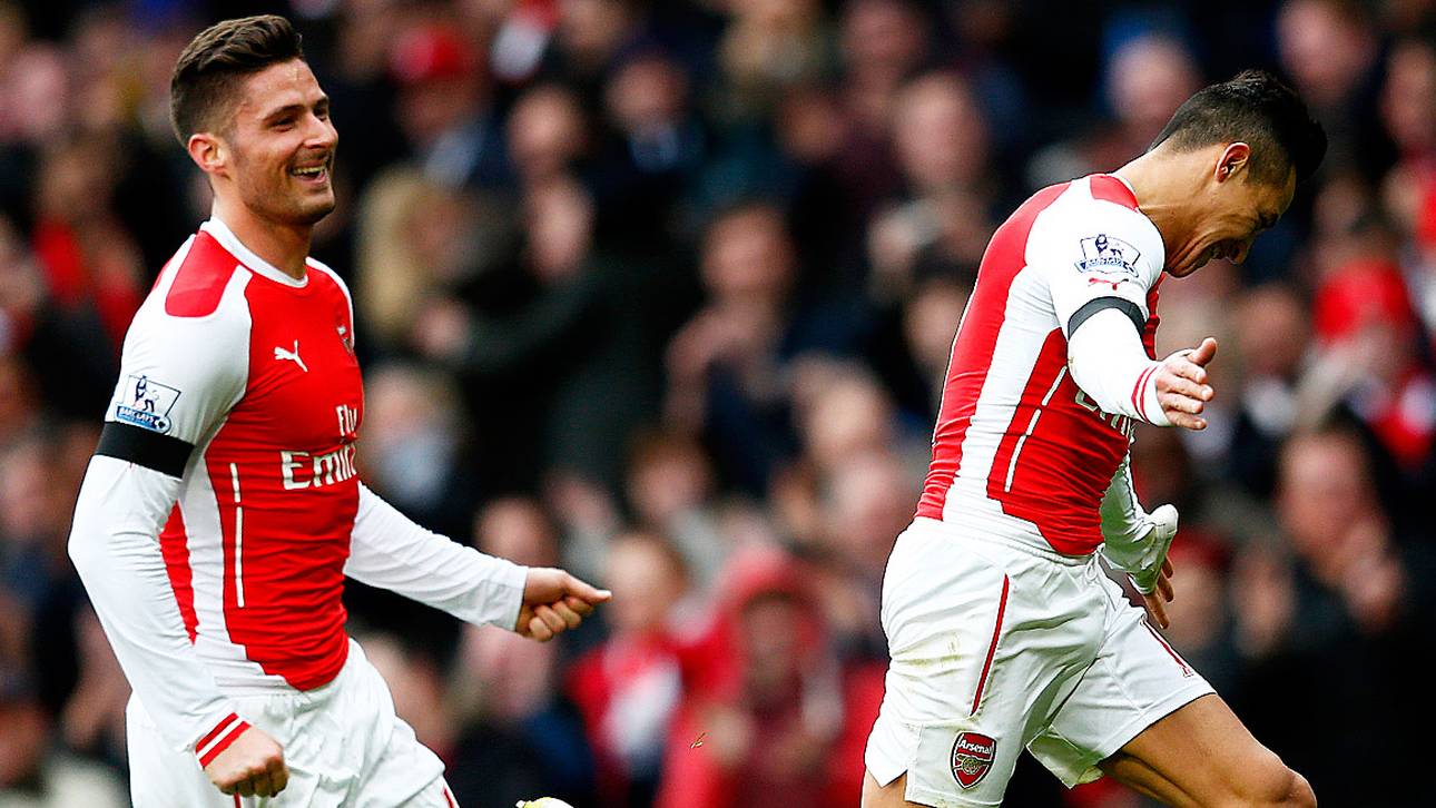 Arsenal siegt bei Özils Comeback