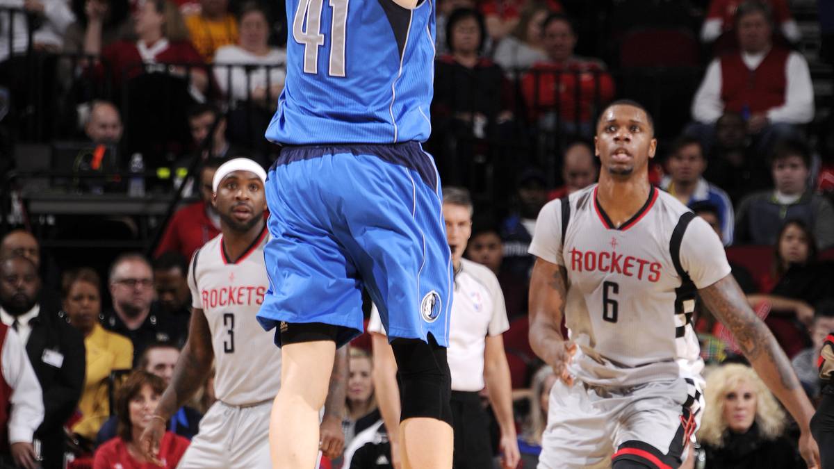 ..sieht die Wurfhaltung des Würzburgers etwas gewöhnungsbedürftig aus