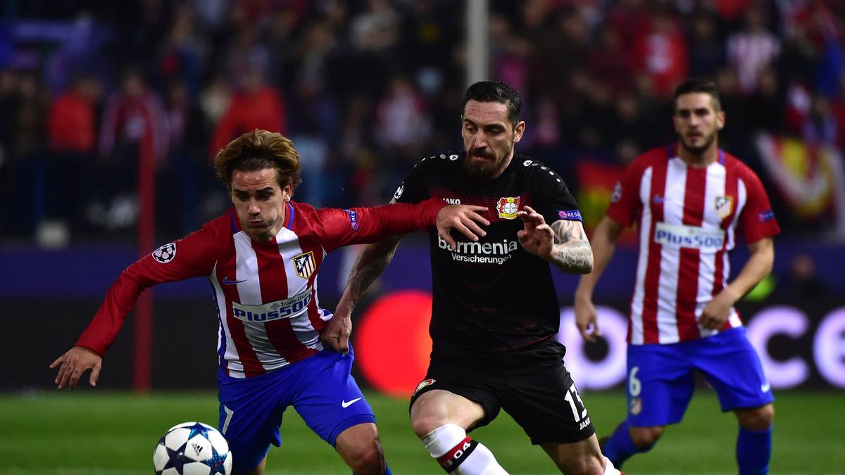 ROBERTO HILBERT: Kam aufgrund der zahlreichen Ausfälle in der Abwehr zu seinem ersten Champions-League-Einsatz in dieser Saison. Machte seine Sache auf der rechten Seite gut, hatte im ersten Durchgang noch eine positive Zweikampfquote, baute aber nach der Pause ab - SPORT1-Note: 3