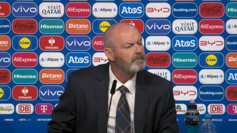 Der Schottlandtrainer Steve Clarke zeigt sich ungesprächig nach dem schlechten Auftaktspiel seiner Mannschaft bei der UEFA Euro 2024.