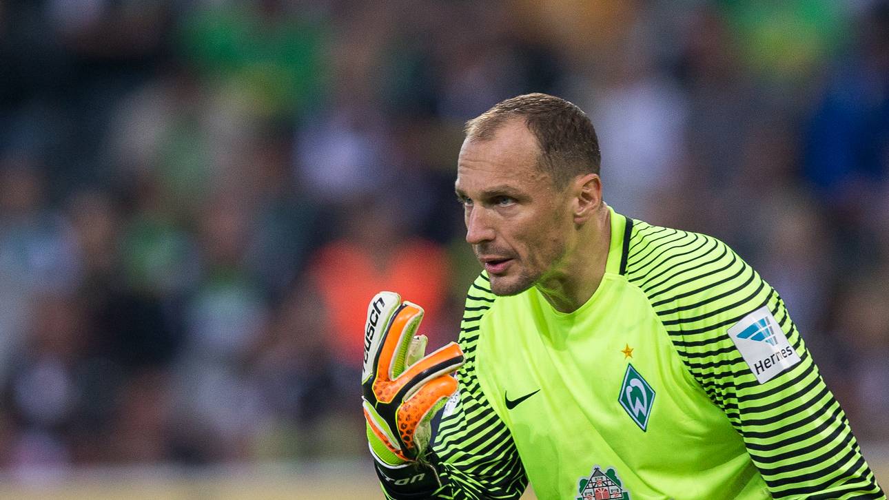 Handbruch bei Werder-Keeper