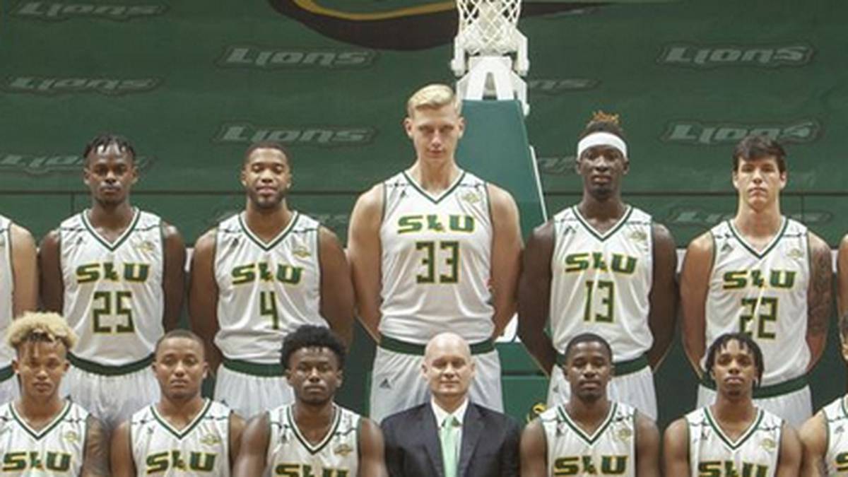 MAX BRACKMANN (Center; Southeastern Louisiana; Freshman): Der 2,13m Hüne (M.) wechselt aus der Regionalliga von Herford ans College und könnte dort ein Faktor am Korb werden