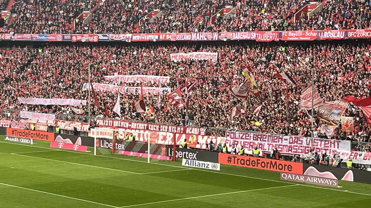 Deftige Banner der Bayern-Fans gegen die Polizei Bremen