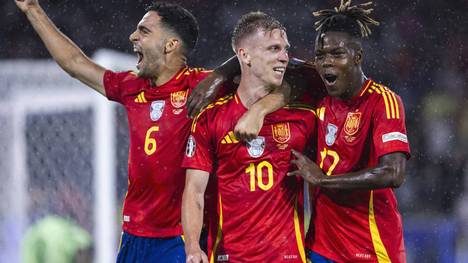 Spanien gegen Deutschland - das ist für viele das vorgezogene Finale. Die Spanier überzeugten bisher bei der EM. Die Gründe für die guten Leistungen sind vielfältig...