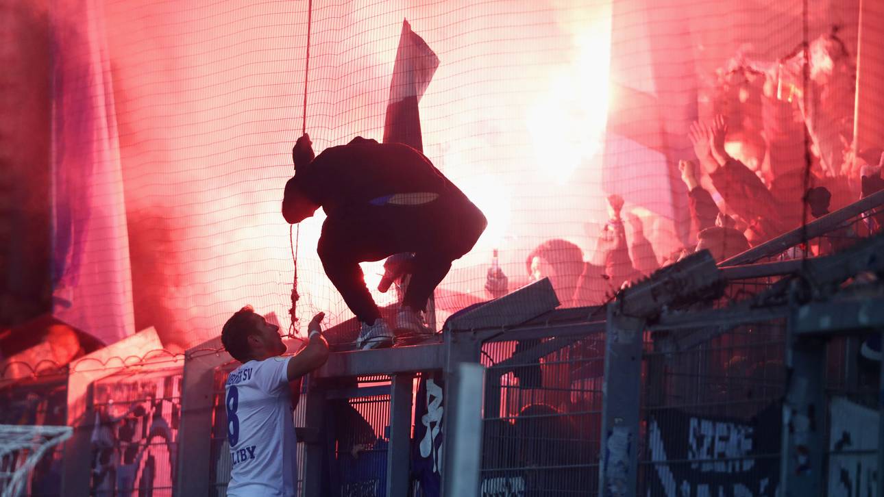 HSV-Sportchef tobt gegen Ultras