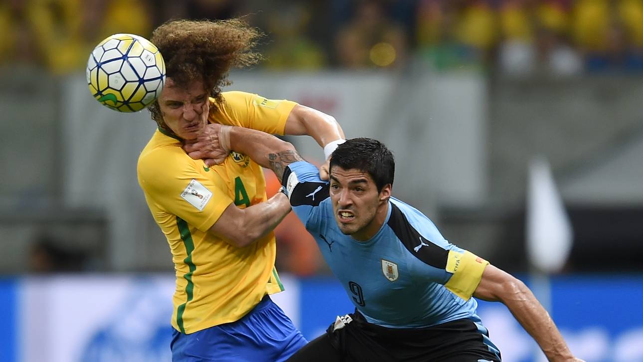 Suarez rettet Uruguay in Brasilien