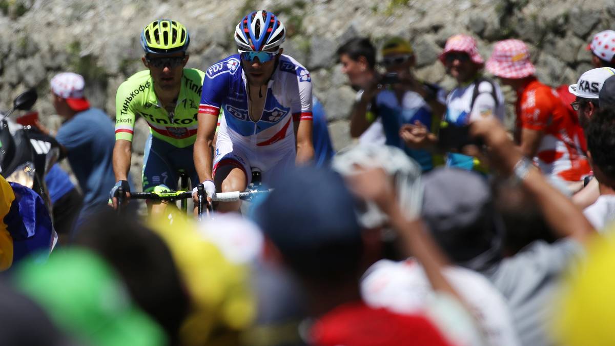 Majka (l.) ist der einzige Nicht-Franzose, der seit 2010 die Etappe am Tourmalet gewinnen konnte. 2016 triumphiert mit Thibaut Pinot (r.) ein weiterer Bergspezialist