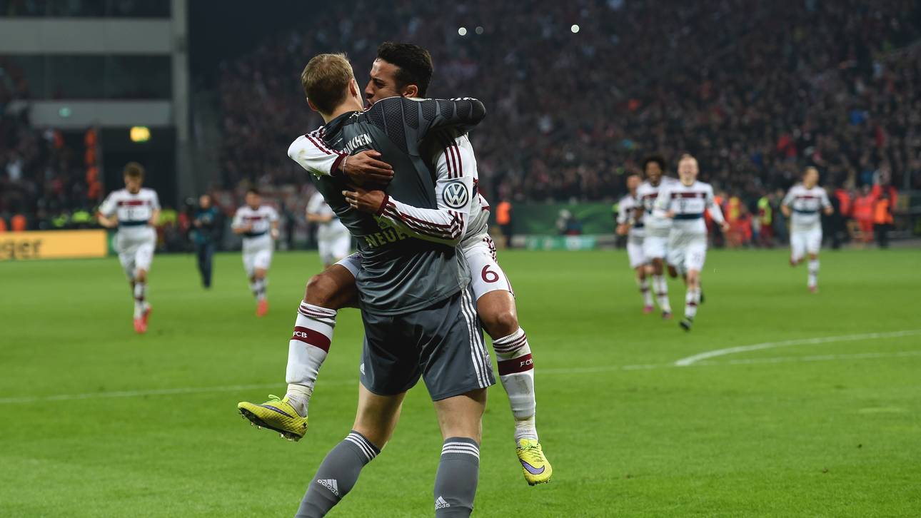 Bayern schlägt Bayer nach Elferkrimi