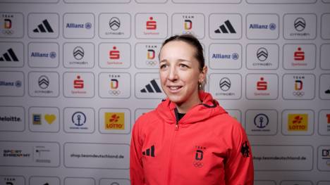 Nach dem Biathlon-Sprintrennen bei Olympia liegt Franziska Preuß auf dem siebten Platz. In der anstehenden Verfolgung gehen die Athletinnen in dieser erlaufenen Reihenfolge ins Rennen. Allzu große Medaillenhoffnungen macht sich die 31-Jährige nun allerdings nicht mehr.