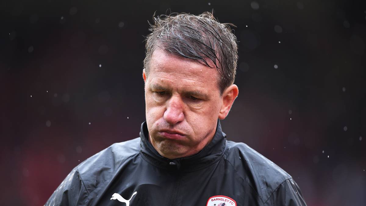 Hannovers früherer Trainer Daniel Stendel (Bild), derzeit Coach beim englischen Drittligisten FC Barnsley, ist in der League One offenbar Opfer einer Prügelattacke geworden