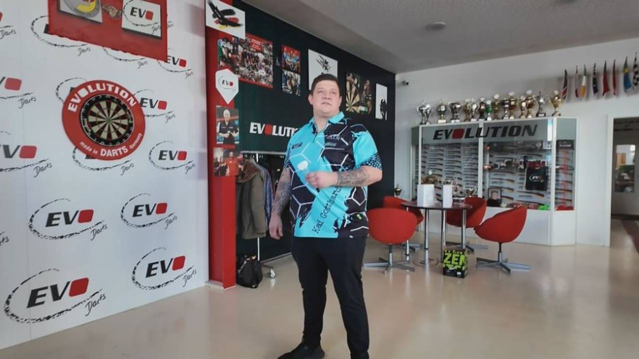 Er ist das neue deutsche Gesicht bei der Darts-WM