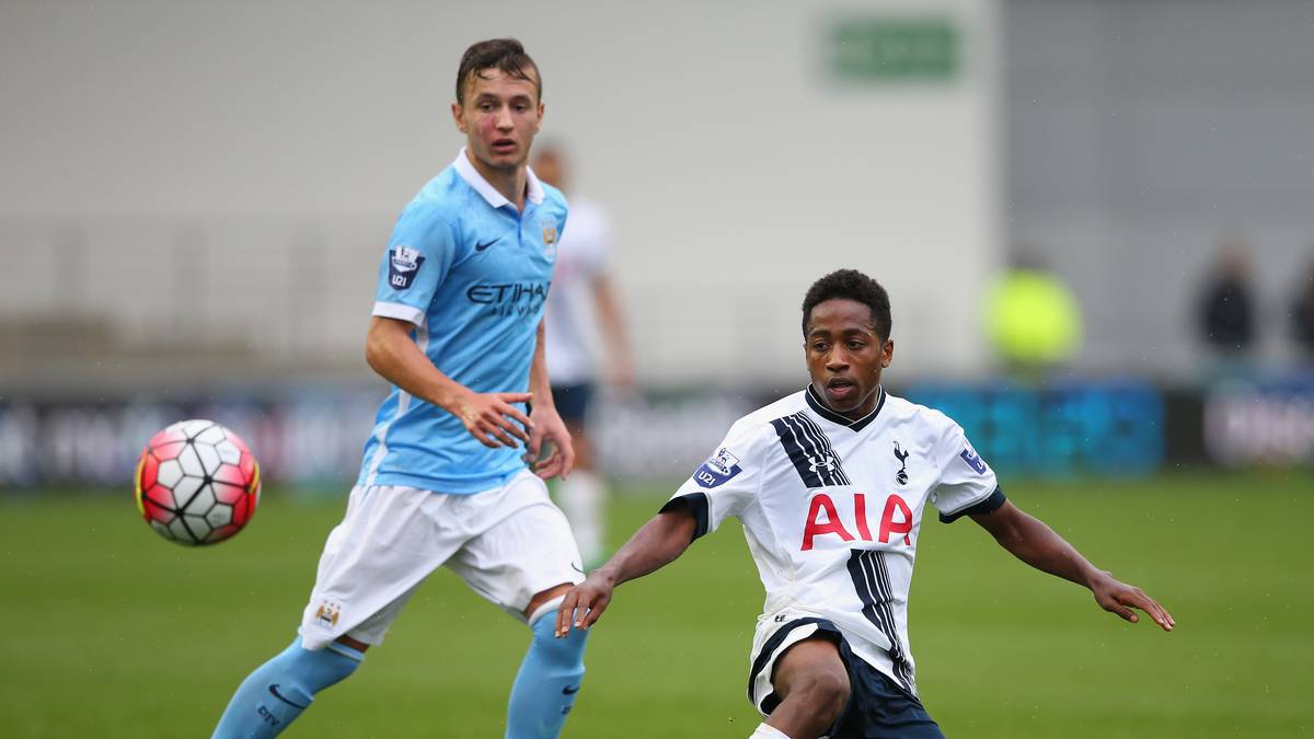 BERSANT CELINA (22): Der Kosovare kommt mit 15 Jahren in die City-Jugend. Dort bleibt er bis in die U23 und schafft nie den Durchbruch zu den Profis. 2016 wird er in der Premier League gegen den späteren Meister Leicester City eingewechselt und bereitet kurz vor Schluss das 1:3 vor