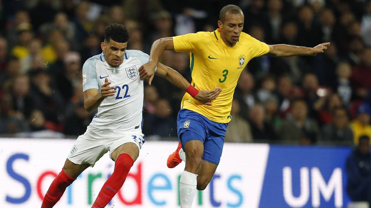 Joao Miranda (2018): Der 33-jährige rutscht nach dem WM-Fiasko in die erste Elf und ist dort bis heute geblieben. Zuletzt Torschütze beim 3:0 gegen Russland. Wechselt in Europa seit 2011 lustig zwischen Atletico Madrid und Inter Mailand hin und her. Derzeit wieder in Italien aktiv und in der Nationalelf mit leichtem Vorsprung auf die Konkurrenten Marquinhos (PSG) und Pedro Geromel (Gremio, ehemals Köln)