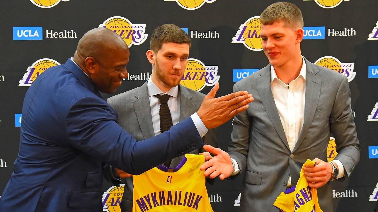Wagner bei Lakers vorgestellt