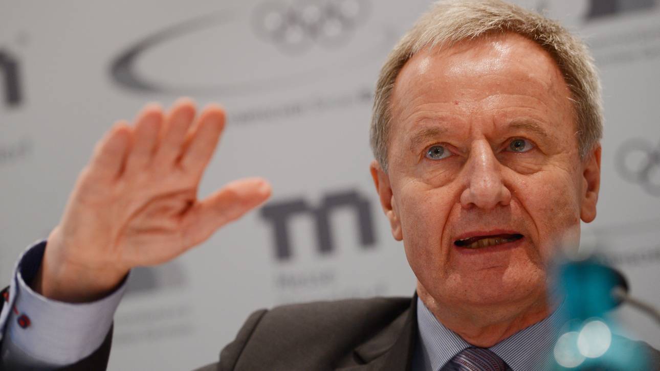 DBS-Boss feiert mit Athleten im Pool