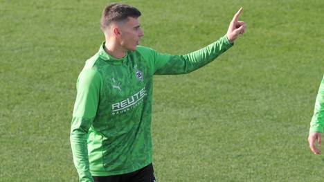 Endlich geht wieder was in Gladbach. Yannik Engelhardt wechselte im Sommer auf Leihbasis zu Borussia Mönchengladbach. Der Mittelfeldspieler ist jetzt schon enorm wichtig für die Fohlenelf.