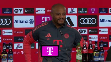 Bayerns Trainer Vincent Kompany wird auf den Fehler von Manuel Neuer zum 1:3 beim FC Arsenal angesprochen und reagiert überrascht.