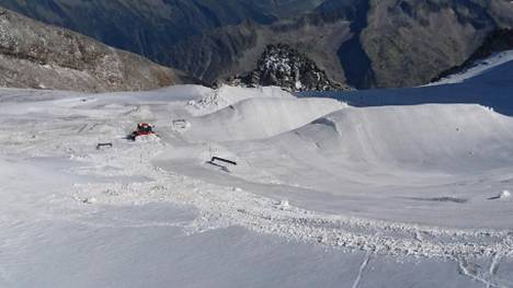 Der erste Snowpark in den Alpen öffnet morgen!