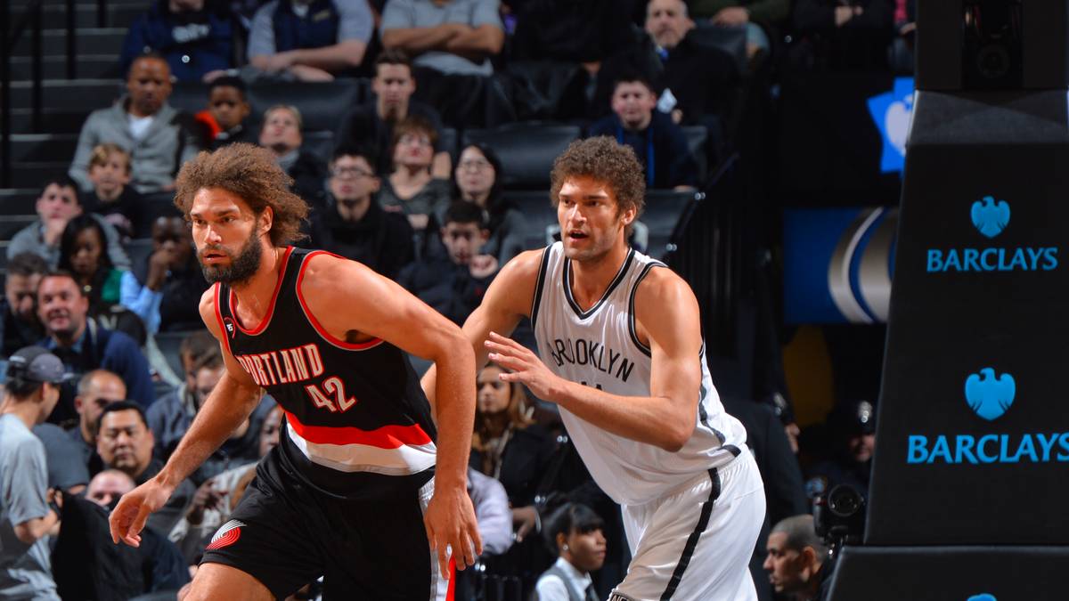 Robin versucht seine technische Unterlegenheit mit Einsatz wettzumachen - aber Brook bleibt im Windschatten