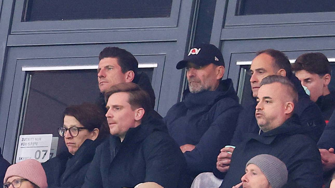 Jürgen Klopp verfolgte das Spiel zwischen Leipzig und Bayern auf der Tribüne