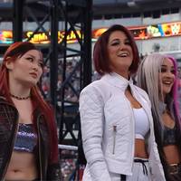 WWE-Hammer: Neues Frauen-Trio debütiert