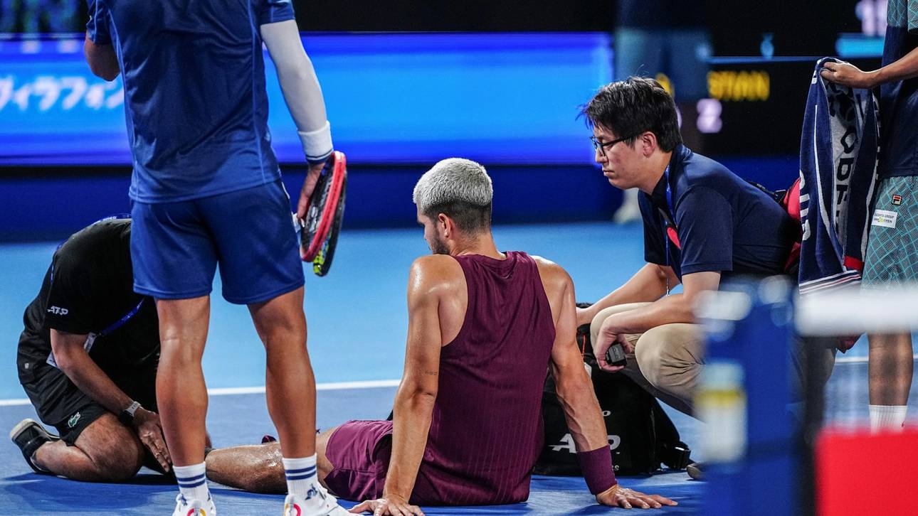 Alcaraz trotz Schreck erfolgreich