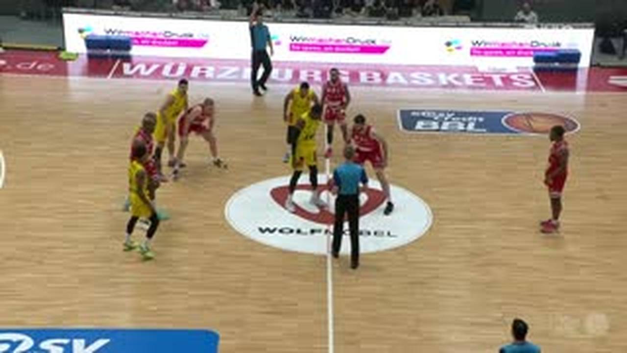 Spiel Highlights zu Würzburg Baskets - EWE Baskets Oldenburg (1)