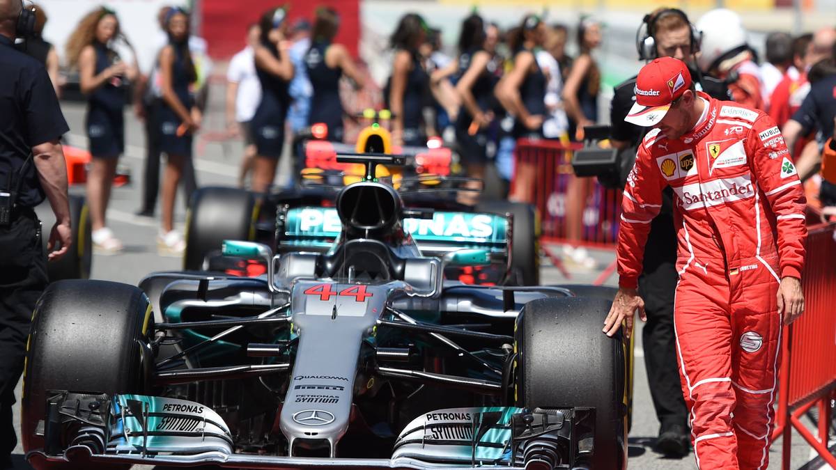 ZOFF ZWISCHEN MERCEDES UND FERRARI: Die beiden Topteams bekämpfen sich nicht nur auf, sondern auch abseits der Strecke. Besonders in dieser Saison geht es hoch her zwischen den beiden Teams. Gegenseitige Schummel-Vorwürfe sind an der Tagesordnung