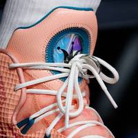 Kurios! Darum trägt der NBA-MVP einen Ring am Schuh