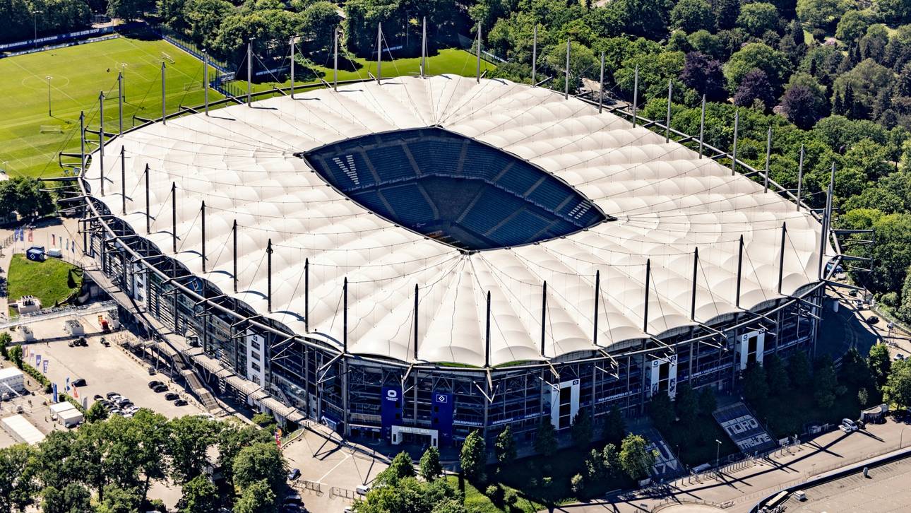 HSV-Premiere im Volksparkstadion