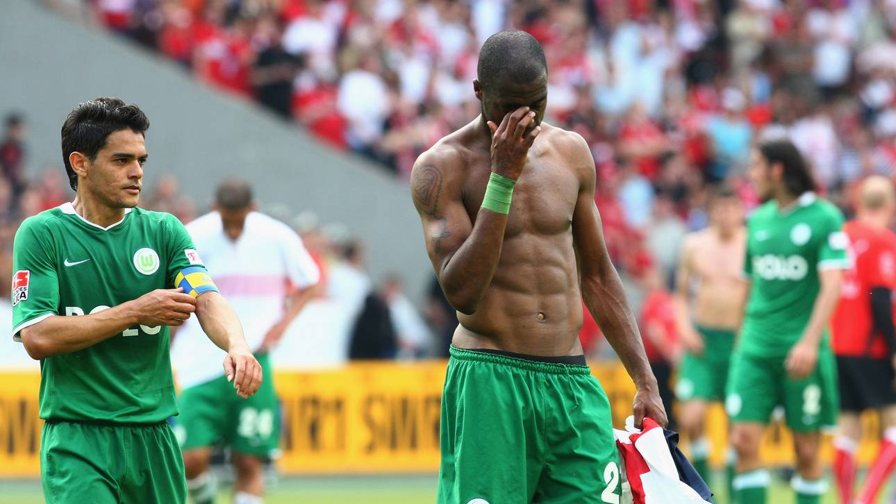 VfB Stuttgart v VfL Wolfsburg - Bundesliga