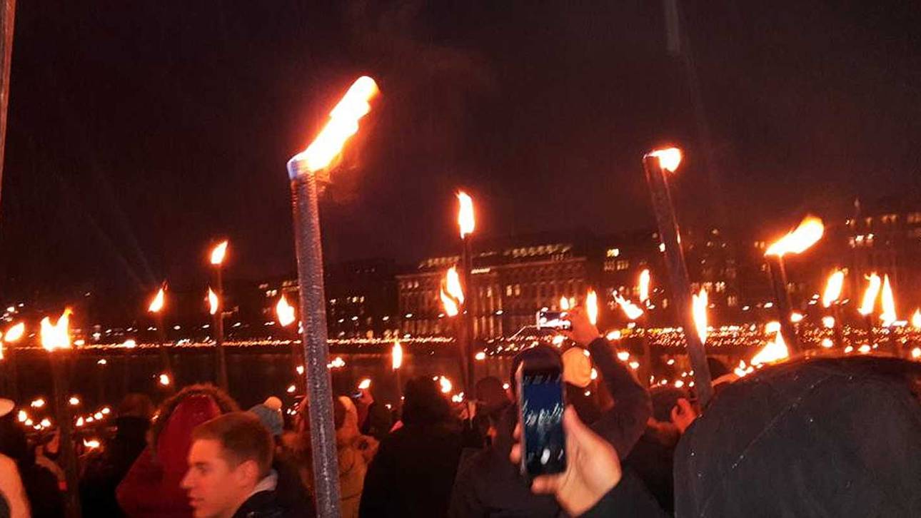 Alsterfeuer für Olympia in Hamburg