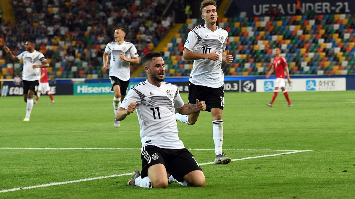 Marco Richter (l.) war beim Sieg gegen Dänemark an allen drei Toren Deutschlands beteiligt