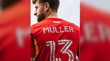 Thomas Müller ist zurück in Rot. Die Vancouver Whitecaps haben ein limitiertes Aufwärmtrikot angekündigt und das soll rot werden.