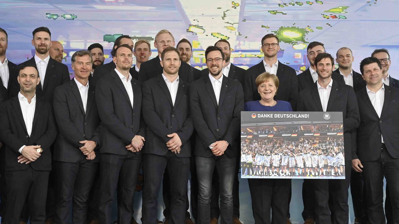 Merkel ehrt Handballer für Heim-WM
