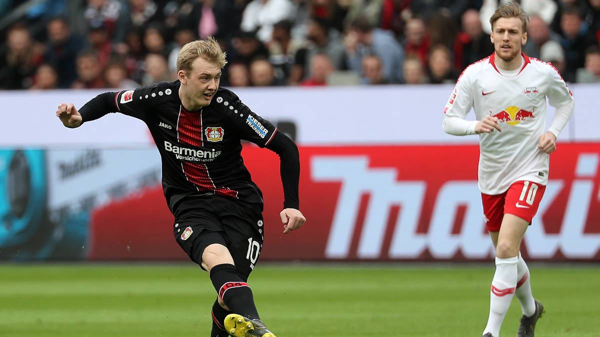 "Vor dem 18. Mai gibt es von mir keine Entscheidung und es wird auch nichts feststehen", erklärte Brandt jüngst im "kicker". Bayer droht die Europapokalplätze zu verpassen, ein Szenario, das unter Umständen auch eine Rolle spielen dürfte. Der FC Liverpool, Bayern, Juventus oder auch der BVB gelten als mögliche Abnehmer