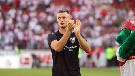 Wo liegt die Zukunft von Sasa Kalajdzic? Ralf Rangnick hat einen klaren Rat an den VfB-Stürmer, der von Manchester United umworben wird.