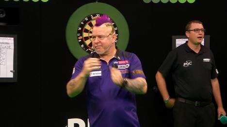 Peter Wright ist beim European Darts Championship nicht zu stoppen. Auch im Finale lässt er James Wade keine Chance und holt souverän den Titel.
