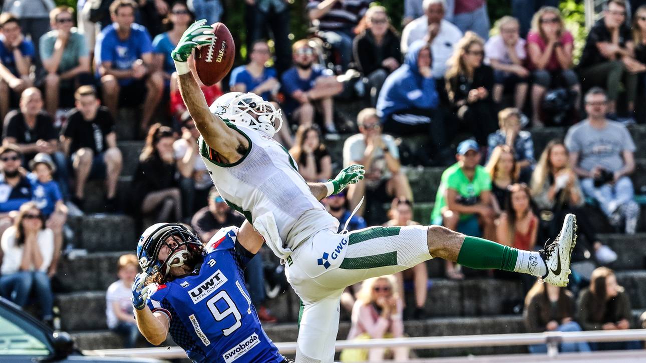 Tyler Rutenbeck (r.) ist Wide Receiver bei den Schwänisch Hall Unicorns