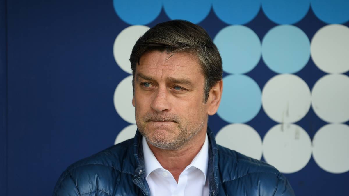 Der gebürtige Mannheimer kam damals vom Karlsruher SC, für den er momentan als Sportdirektor tätig ist 