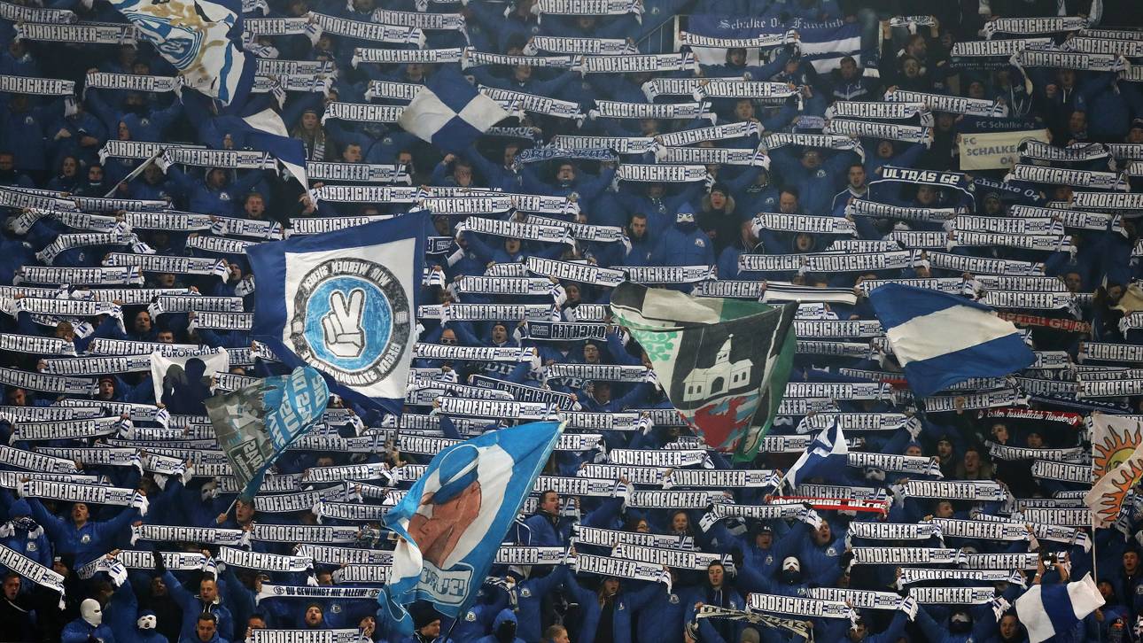 Schalke und KSC müssen blechen