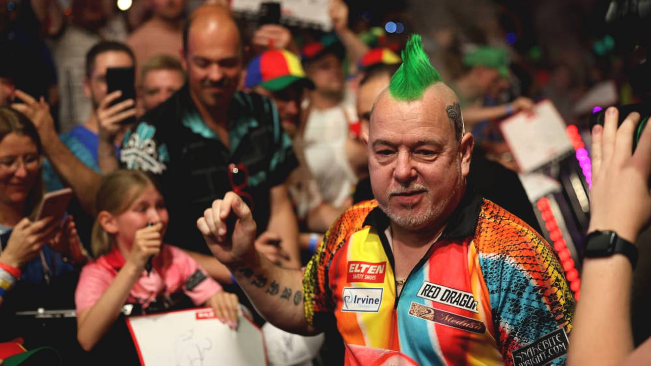 Darts-Action mit zwei Ex-Weltmeistern