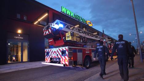 Wegen eines Feueralarms rückte in Augsburg die Feuerwehr an