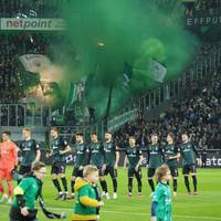 Der DFB entscheidet gleich in drei Fällen wegen Fan-Verfehlungen. Dabei bekommt der SV Werder Bremen die höchste Strafe aufgebrummt.