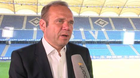HSV-Präsident Bernd Hoffmann spricht über die Kaderplanung für die 2. Liga und rechnet mit den Chaoten beim Gladbach-Spiel ab
