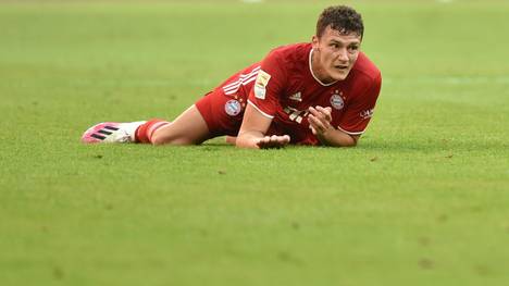 Karl-Heinz Rummenigge glaubt an eine schnelle Rückkehr des verletzten Benjamin Pavard.